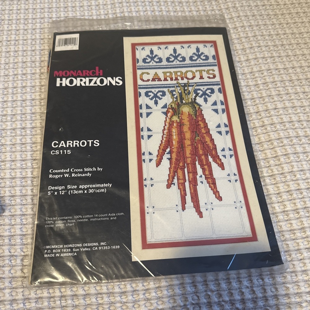 New Luca-S B025 Carrots Cross Stitch Kit Beginner Embroidery Monarch Horizons US
